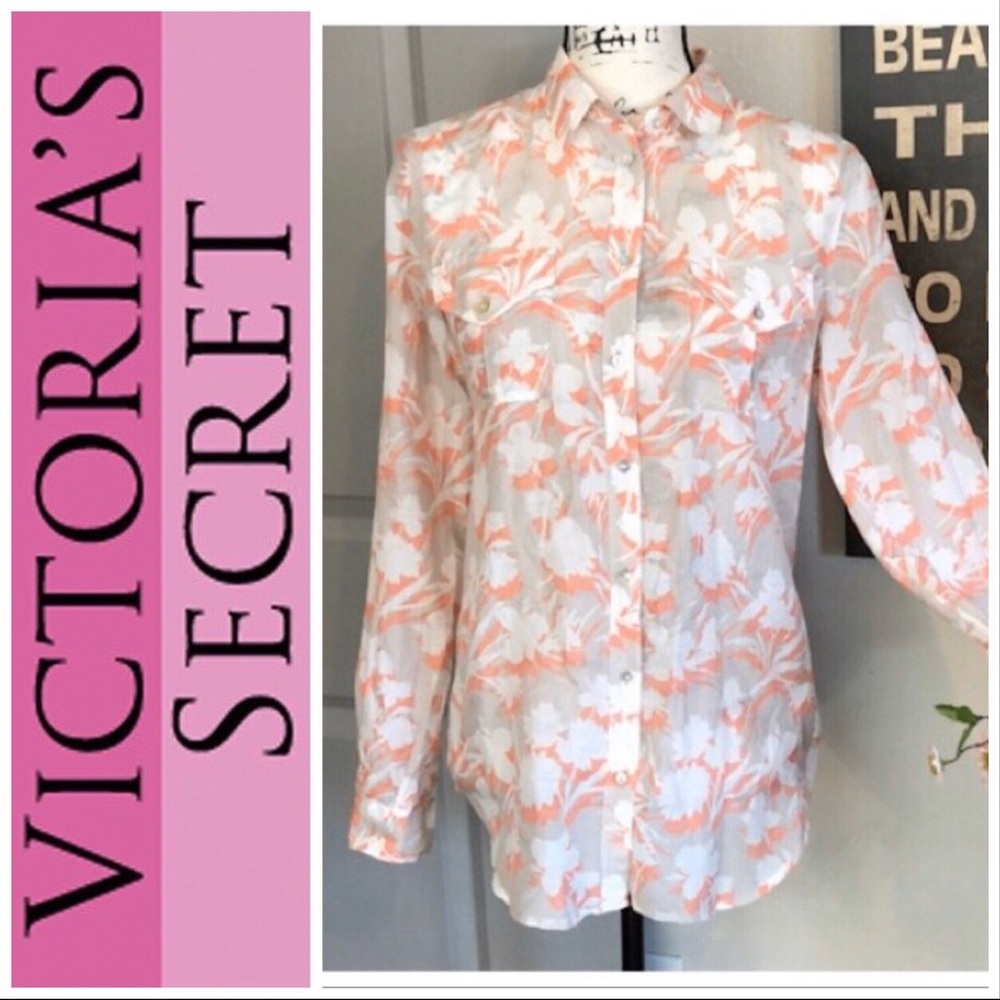 💕Beautiful Victoria’s Secret Floral Blouse💕